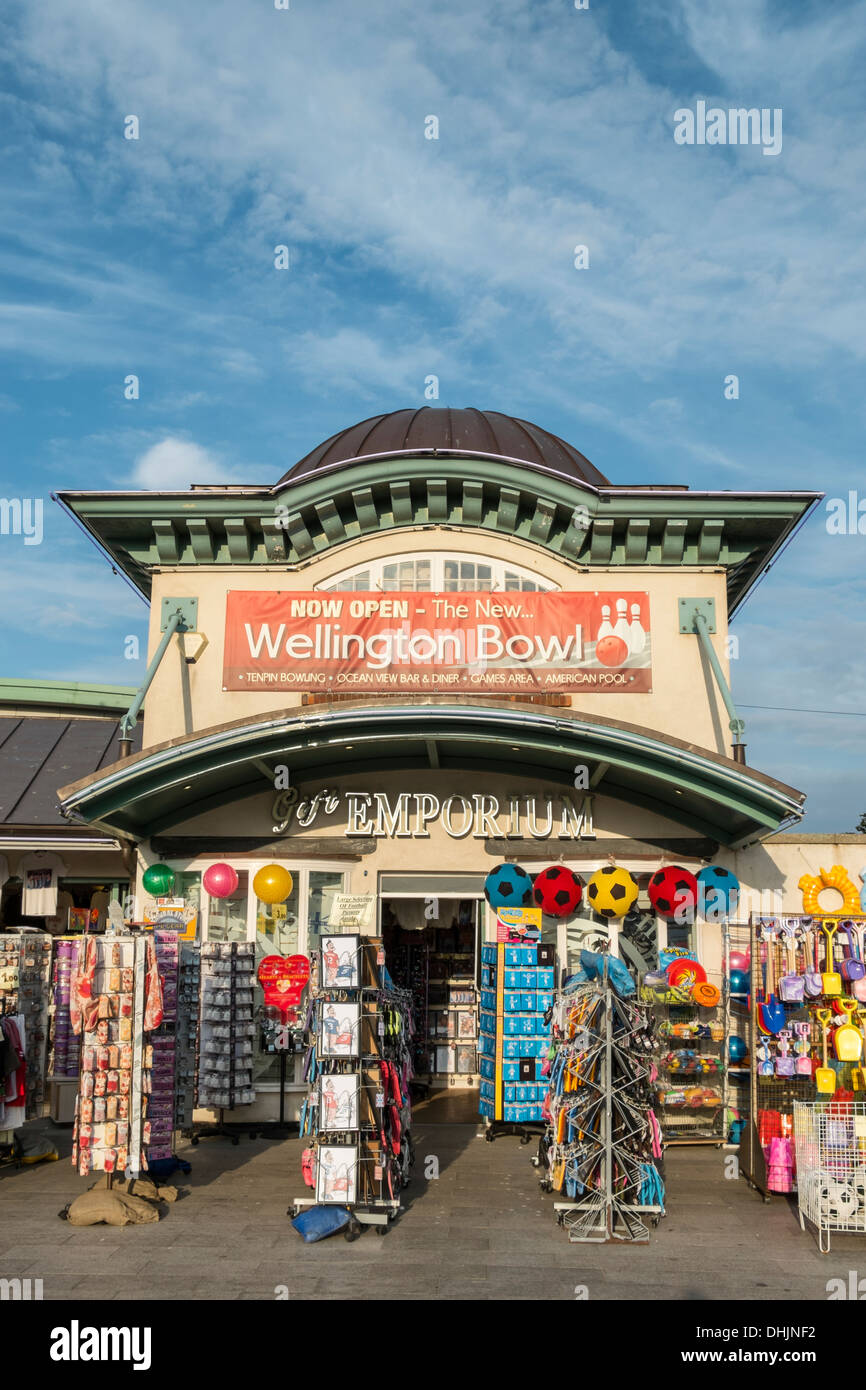 United Kingdom, England, Great Yarmouth, Shop at the beach Stock Photo