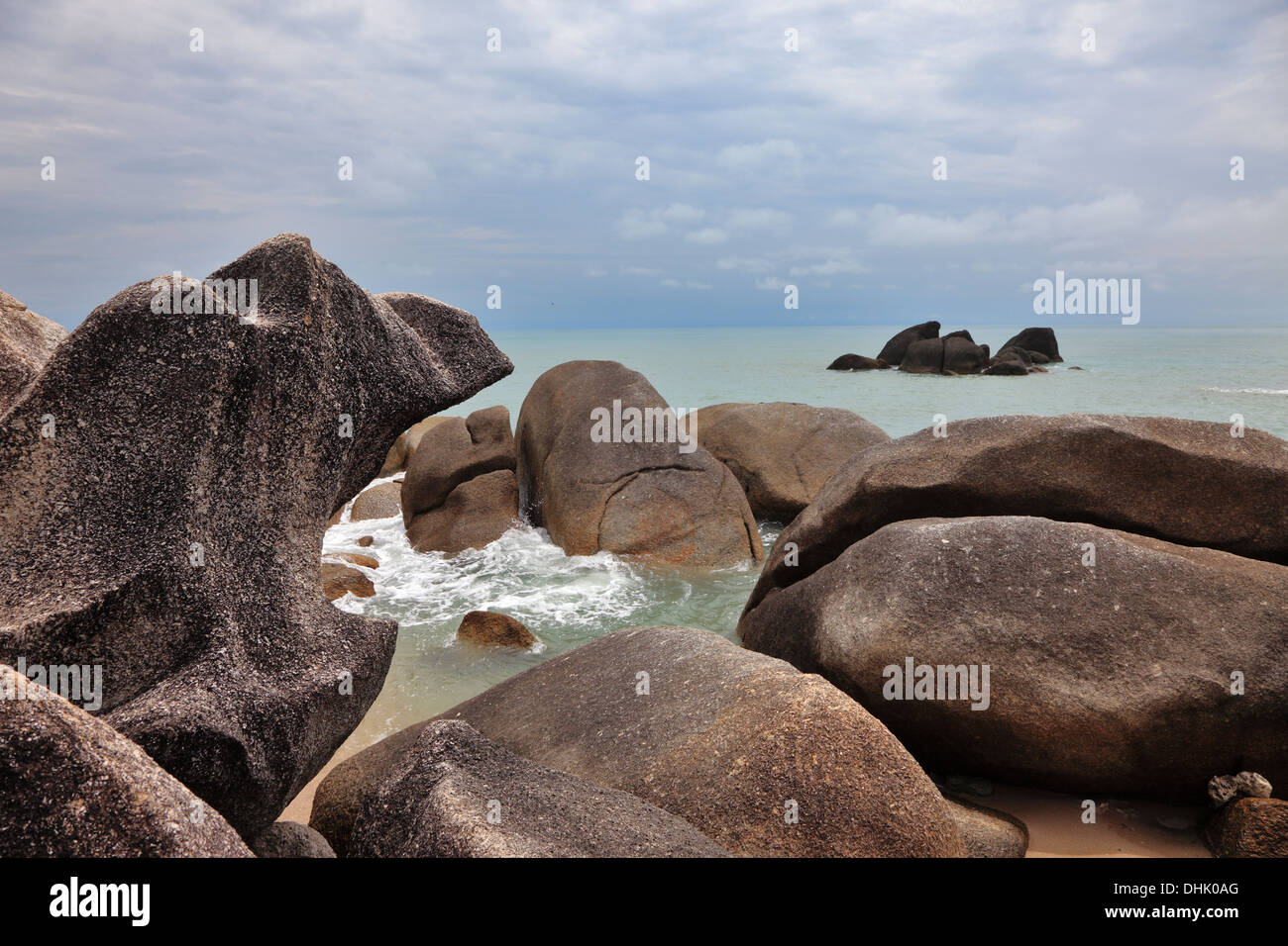 Quiet sea gulf rocks hi-res stock photography and images - Alamy