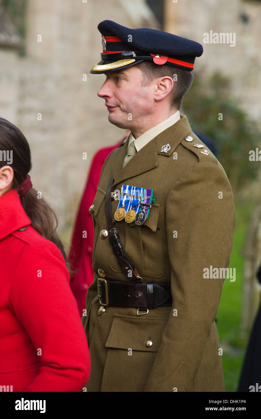 british-army-officer-hi-res-stock-photography-and-images-alamy