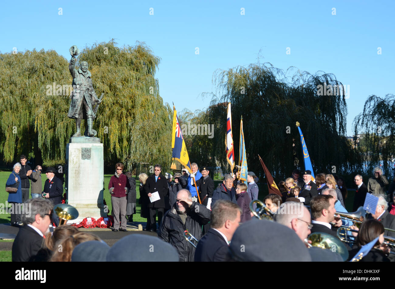 RemembranceSundayat Twickenham WarMemorial as throughout theUK the two minutes silence the bands playto honour the dead of 2 wws Stock Photo
