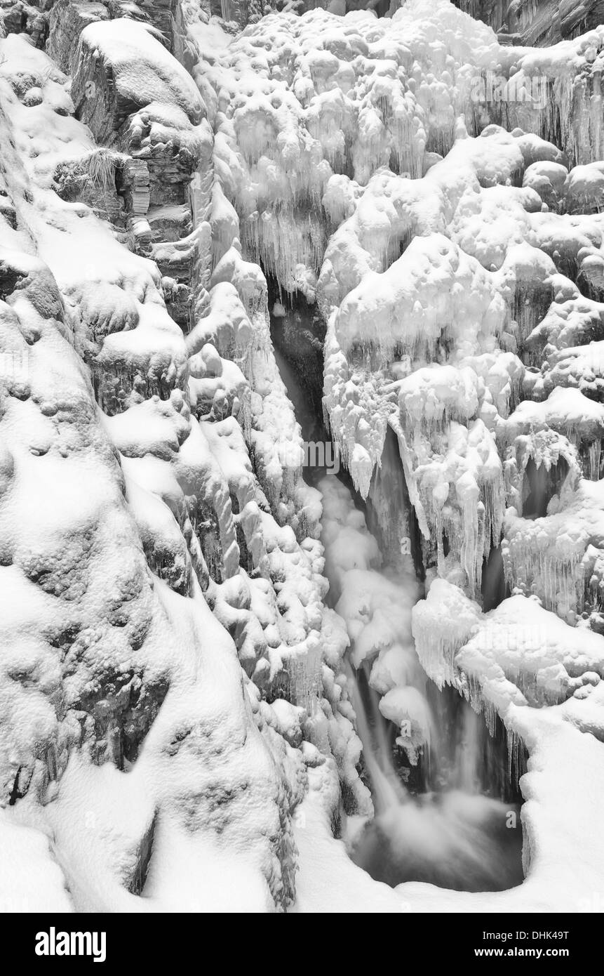 Frozen Waterfall Atndalen Norway Hi-res Stock Photography And Images 