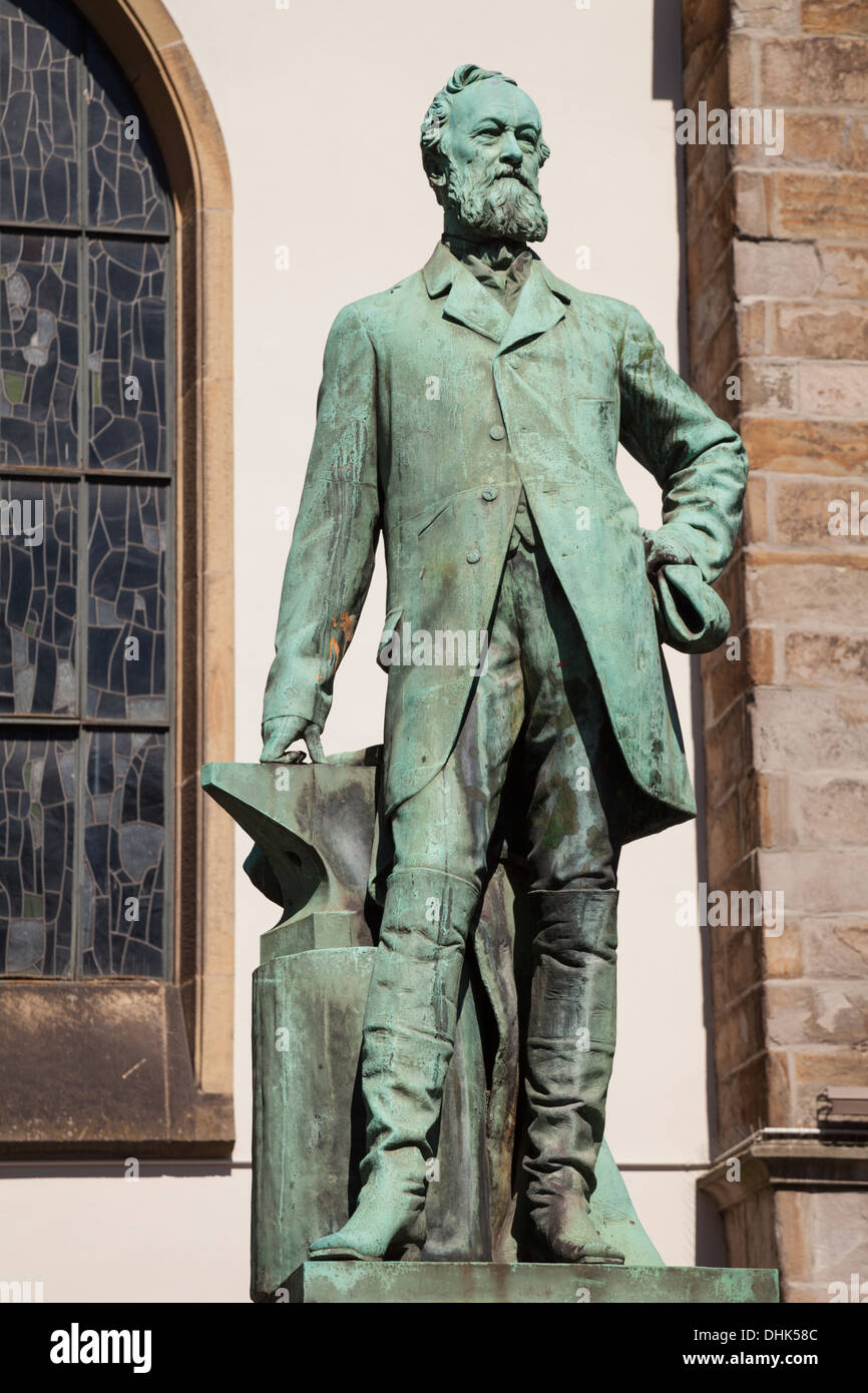 Germany, North Rhine Westphalia, Essen, statue of Friedrich Alfred Krupp Stock Photo