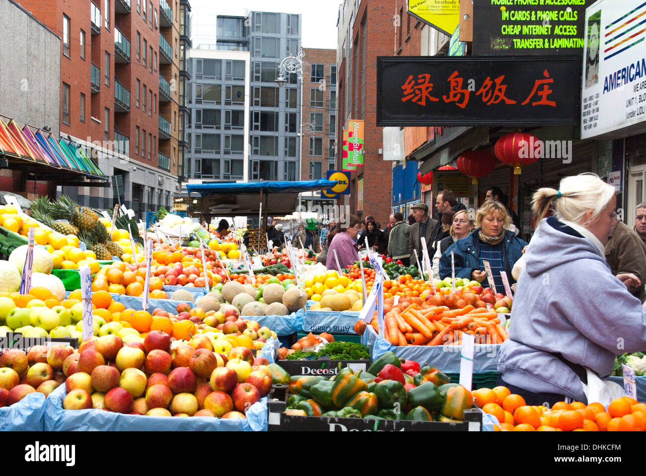 Moore Street traditional fruit and vegetable Market Dublin Ireland Stock Photo Alamy