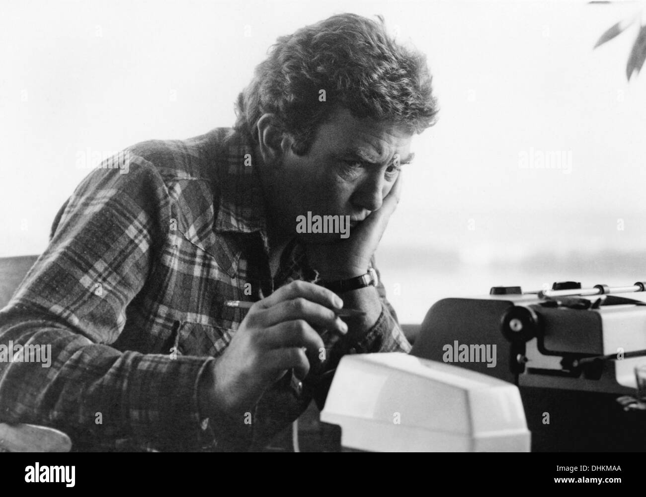 Albert Finney on-set of the Film, Shoot the Moon, 1982 Stock Photo