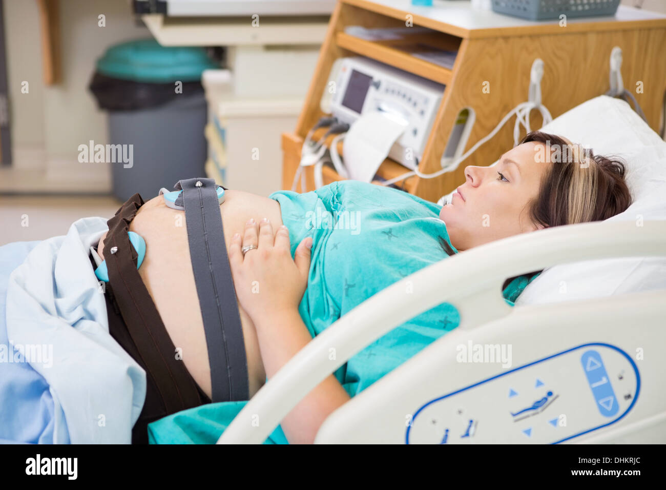 Fetal heart monitor labour hi-res stock photography and images - Alamy