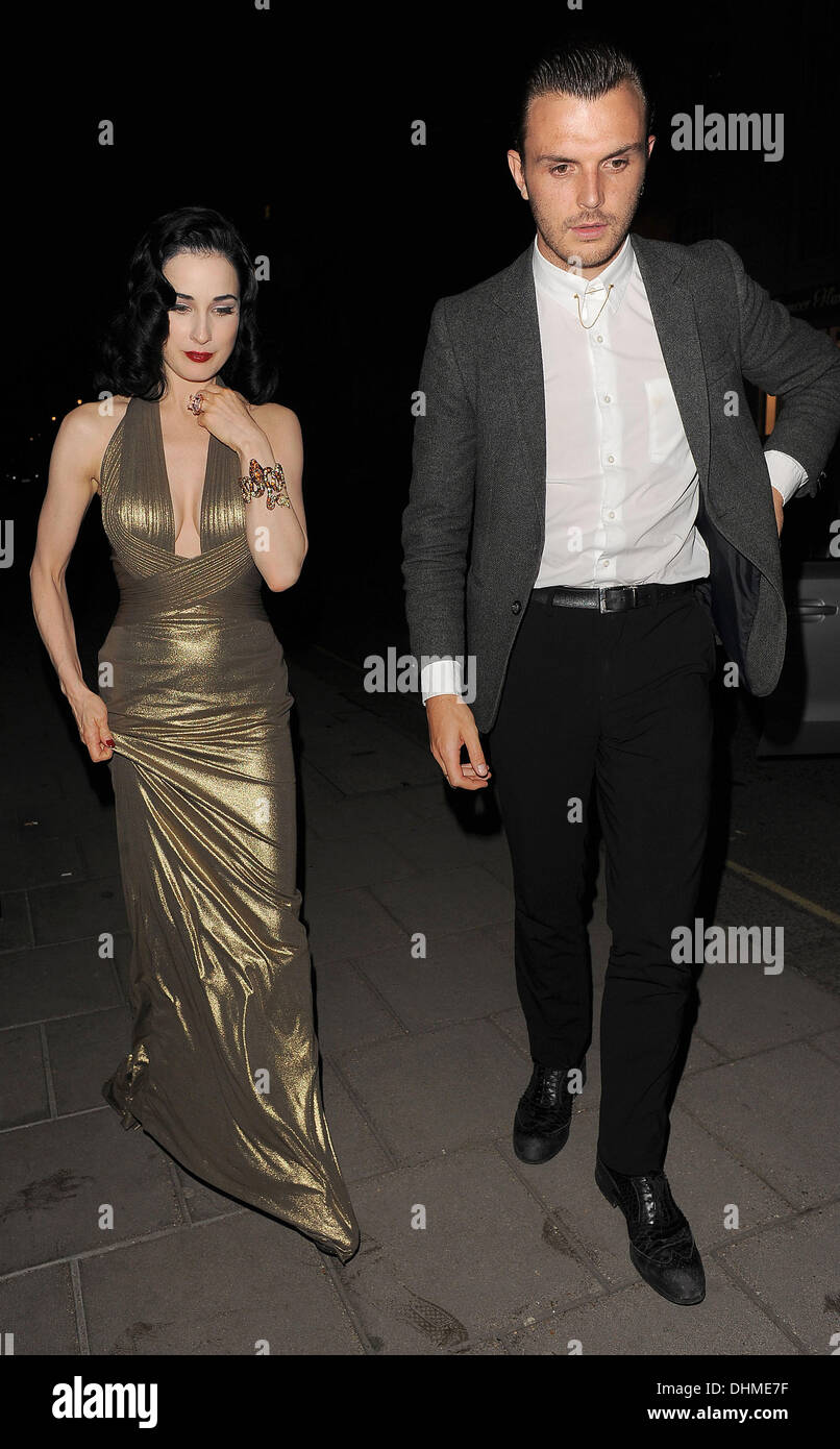 Dita Von Teese arriving back at her hotel just before 2am with Theo  Hutchcraft of 'Hurts' London, England - 01.05.12 Stock Photo - Alamy