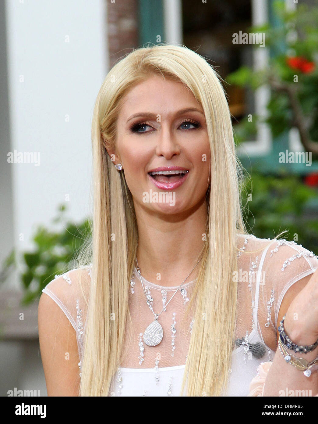 Paris Hilton Gabriel Mann, Kathy Hilton and Paris Hilton appear on the