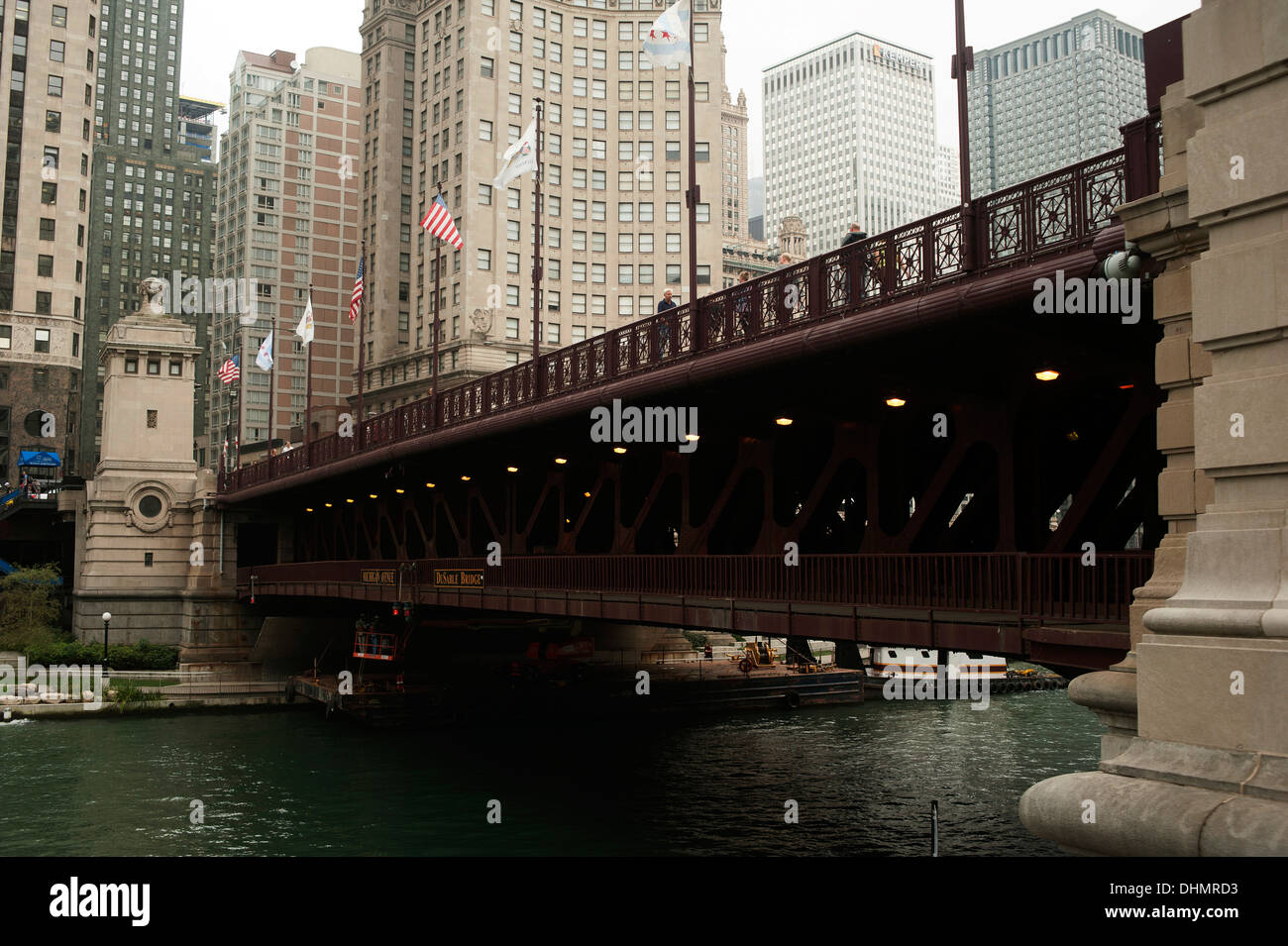 Michigan Avenue Bridge (DuSable Bridge), crosses the Chicago River, Downtown Chicago, Illinois, USA Stock Photo