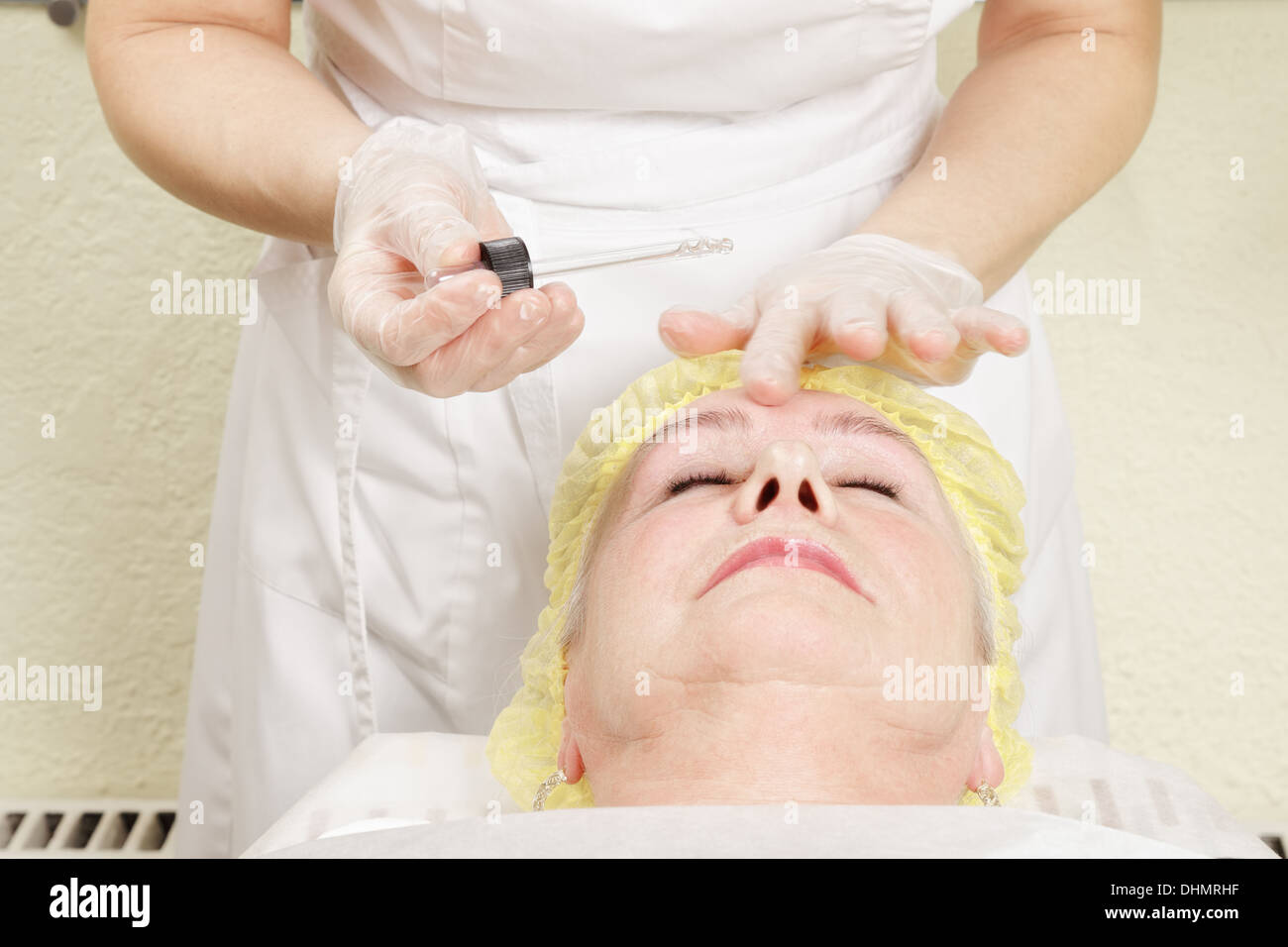 Care worker elderly hi-res stock photography and images - Alamy