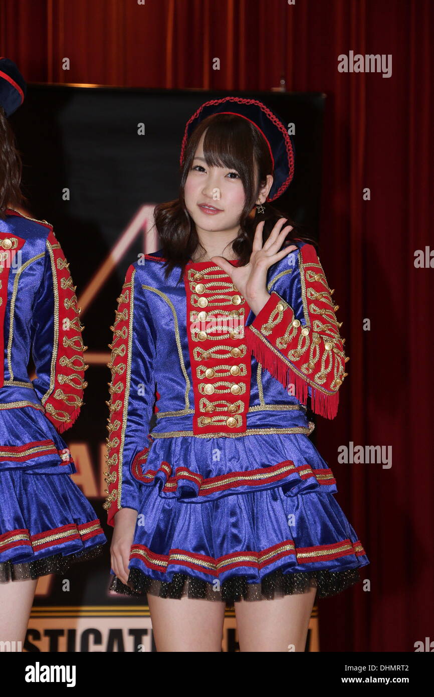 Taipei, China. 9th Nov, 2013. Paruru and Kawaei Rina, member of ...
