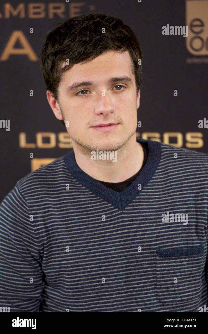 Josh hutcherson the hunger games hi-res stock photography and images - Page  12 - Alamy