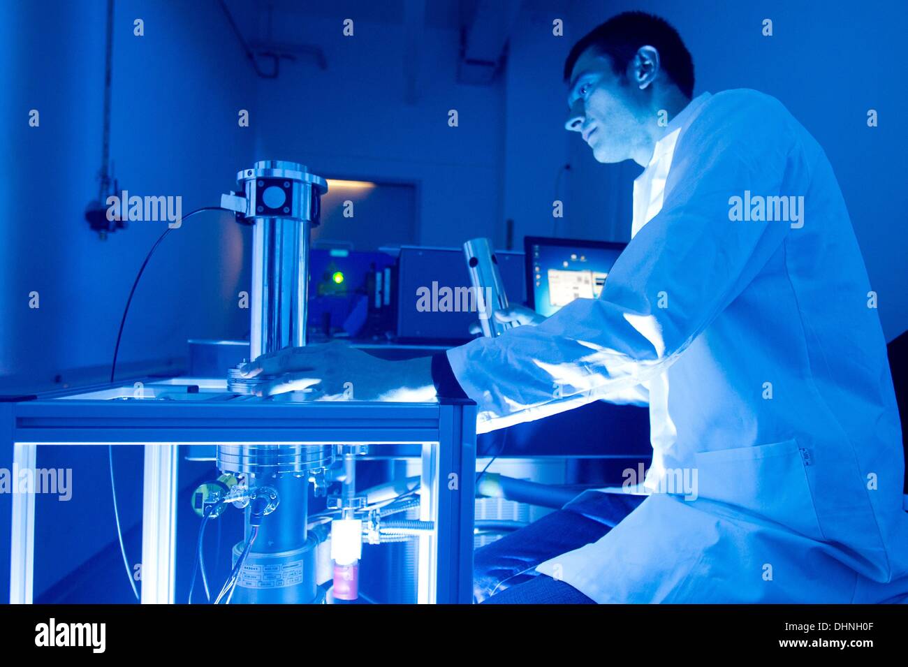 Fluorescence spectroscopy hires stock photography and images Alamy