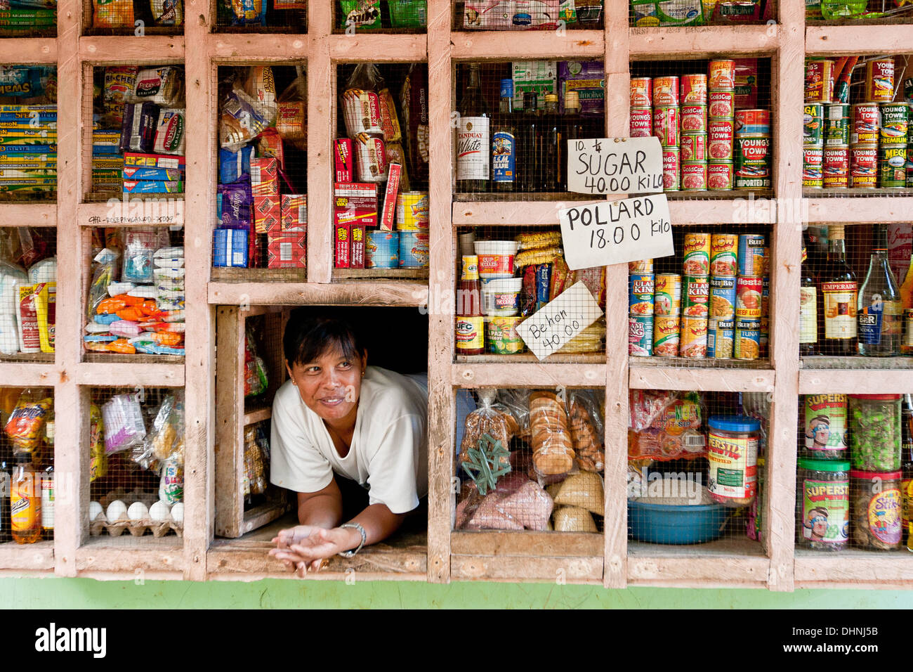 Sari sari store hires stock photography and images Alamy