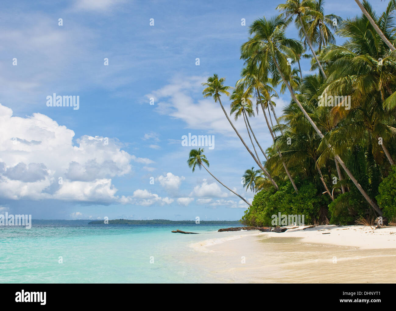 Island sea and sky hi-res stock photography and images - Alamy