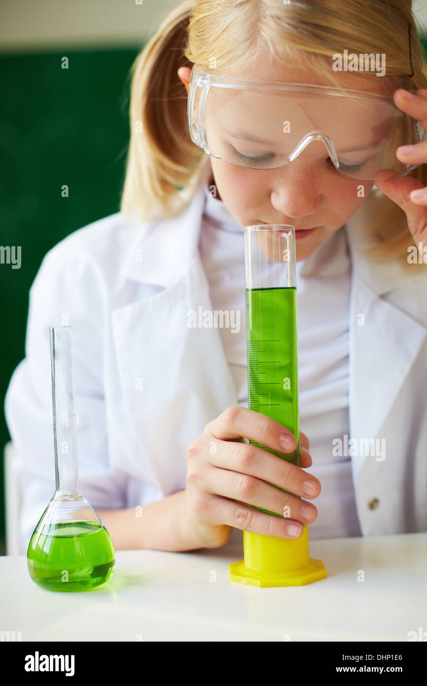 Research laboratory smell hi-res stock photography and images - Alamy