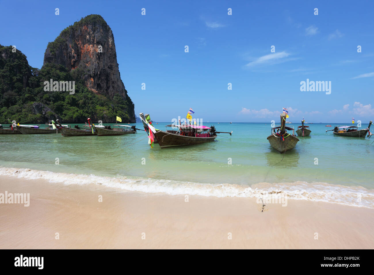 Native boats hi-res stock photography and images - Alamy