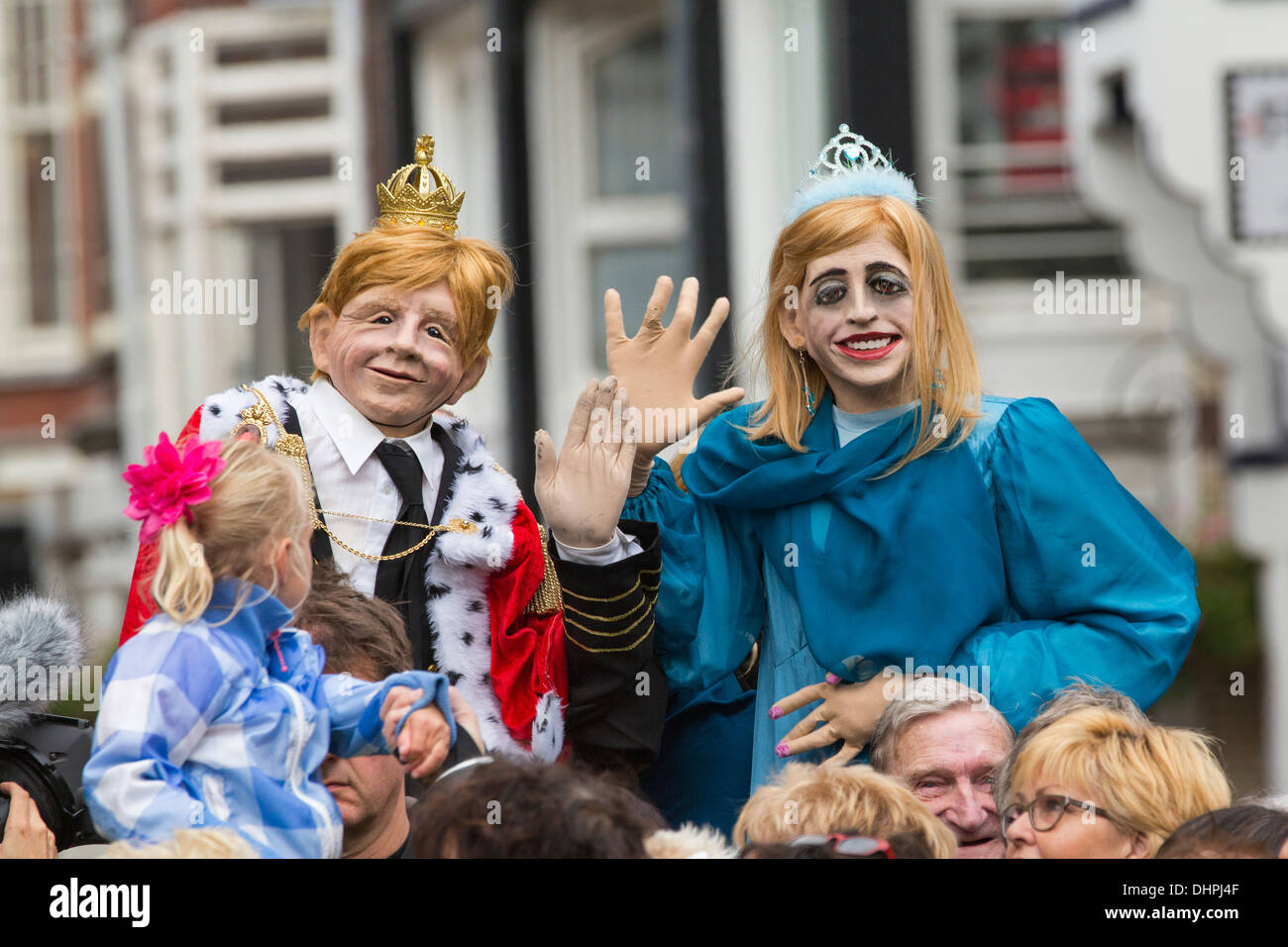 Netherlands, The Hague, Puppets King Willem-Alexander, Queen Maxima. Performance by puppeteer Eva Van Heijningen, Marcel Postma Stock Photo