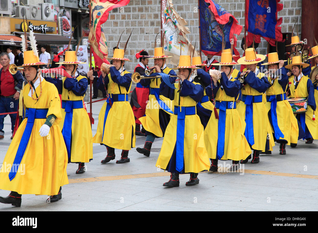 South Korea, Seoul, Deoksugung Palace, changing of the guard ceremony