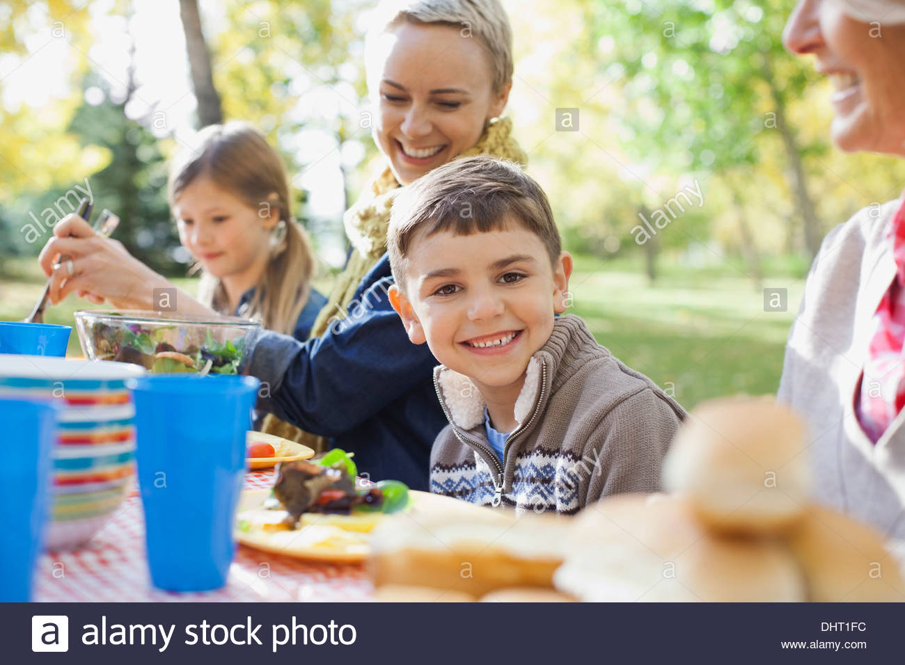Family park picnic table hi-res stock photography and images - Alamy