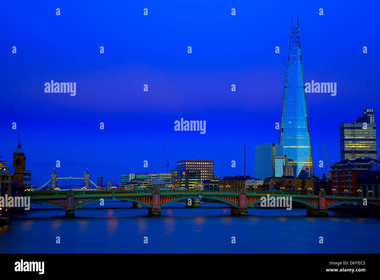 New London city hall at night , panoramic view from river Stock Photo Alamy