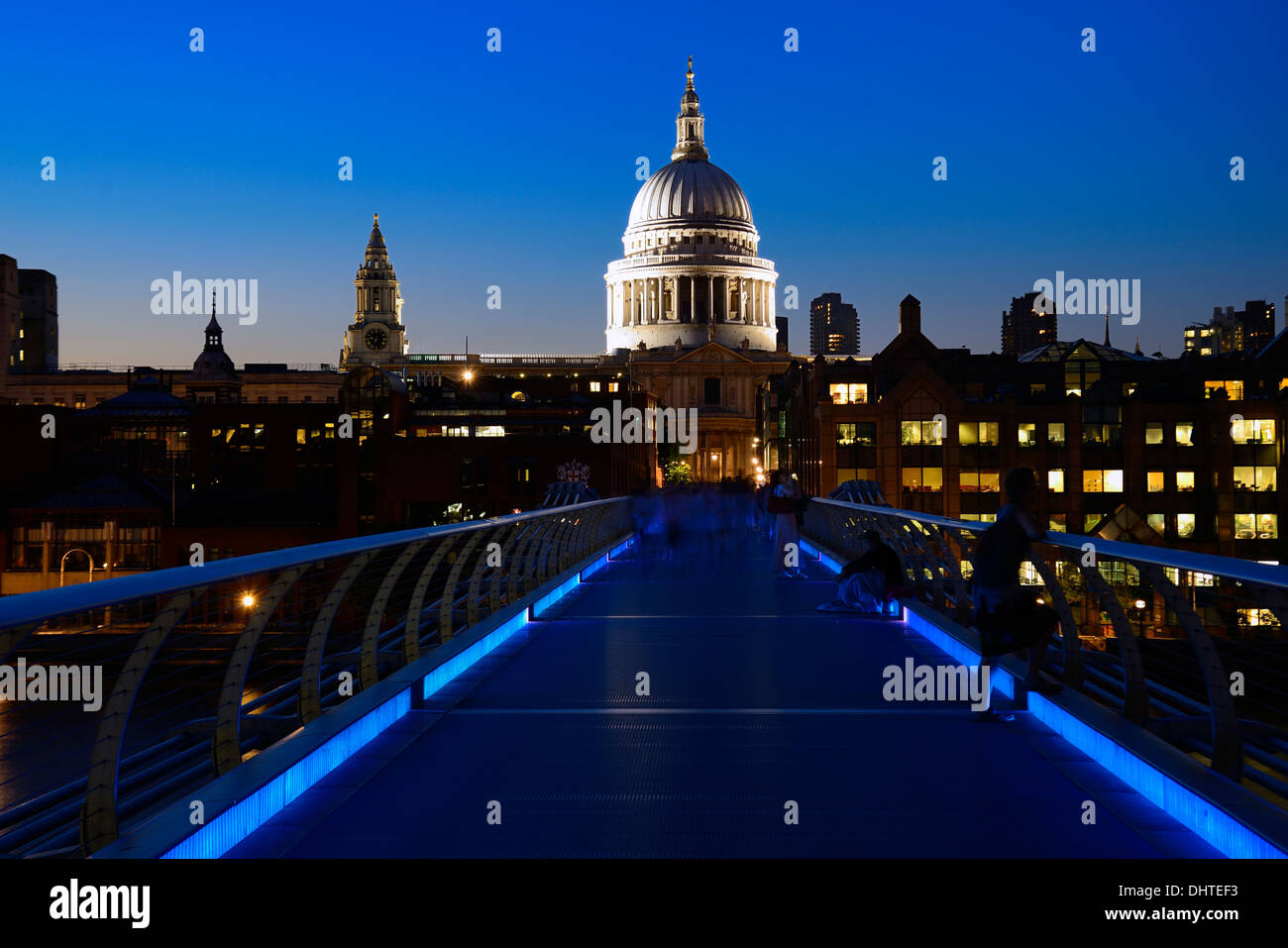 St Paul's Cathedral in London at night Stock Photo