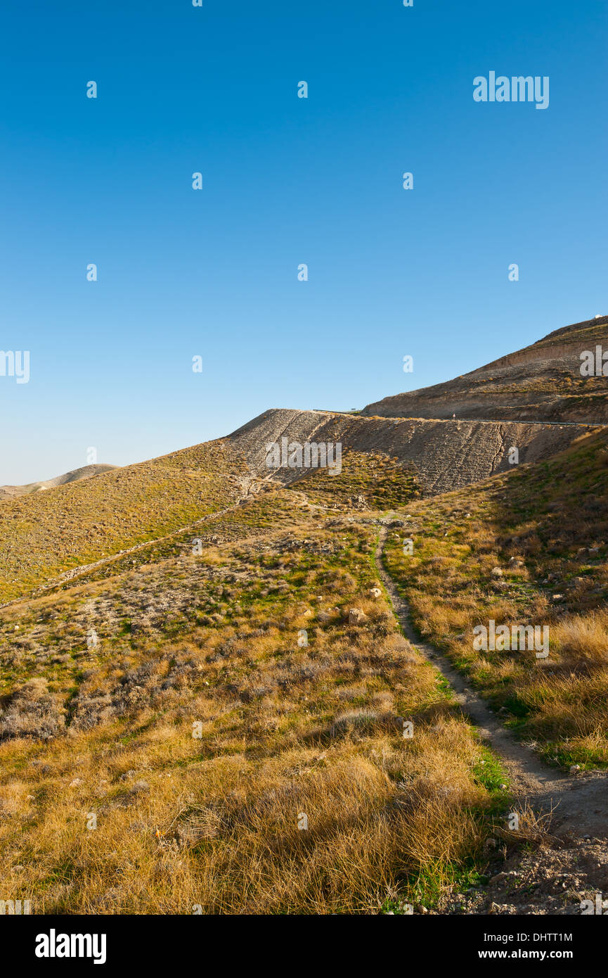 Desert judea road hires stock photography and images Alamy