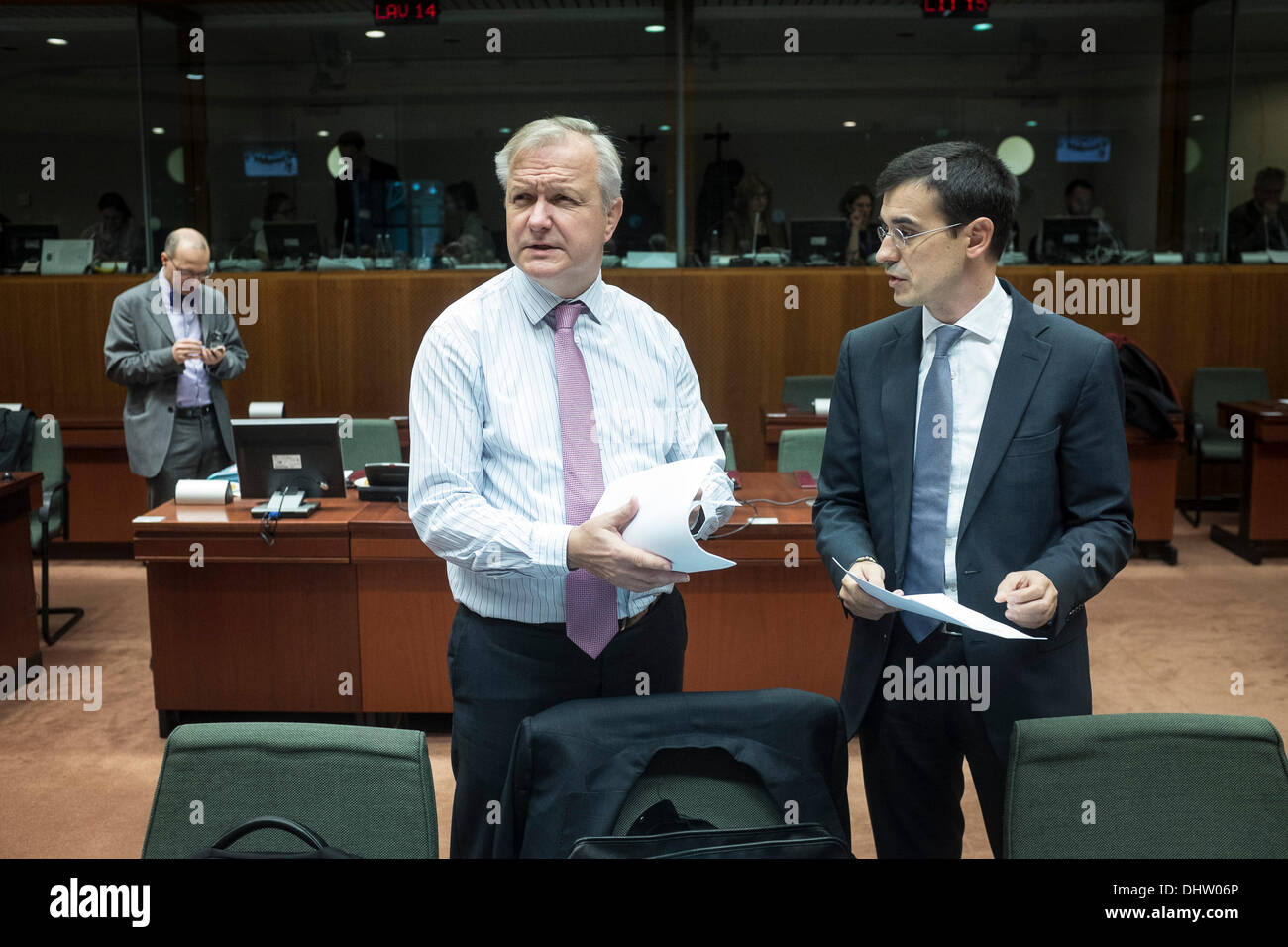 Brussels, Bxl, Belgium. 15th Nov, 2013. Olli Rehn the Vice-President of the European commission in charge of Economic and Monetary Affairs exchange views with the chief of his cabinet Amadeu ALTAFAJ TARDIO during ECOFIN European Union finance ministers monthly meeting in Brussels, Belgium on 15.11.2013 by Wiktor Dabkowski Credit:  Wiktor Dabkowski/ZUMAPRESS.com/Alamy Live News Stock Photo