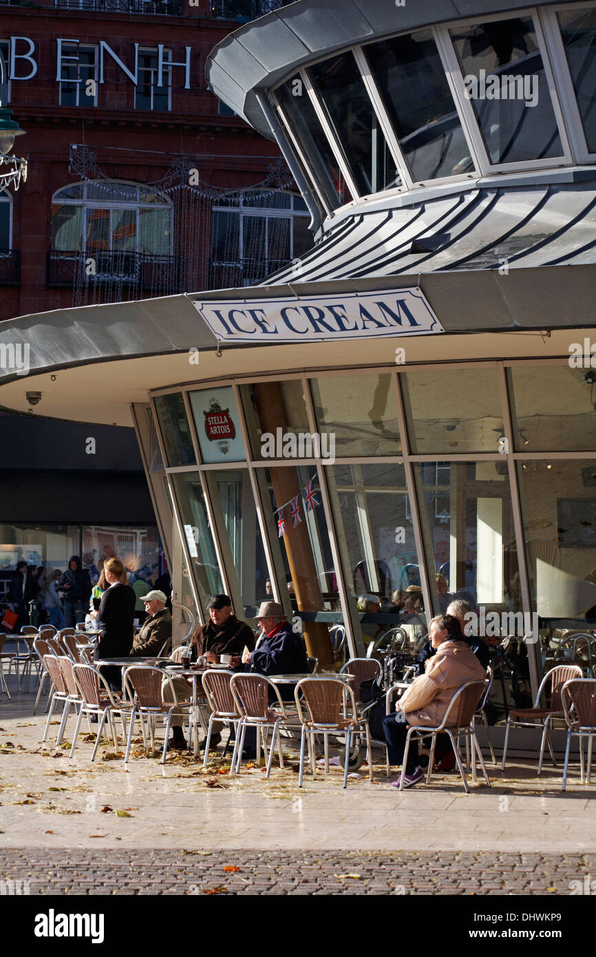 Obscura Cafe at Bournemouth Square in November Stock Photo