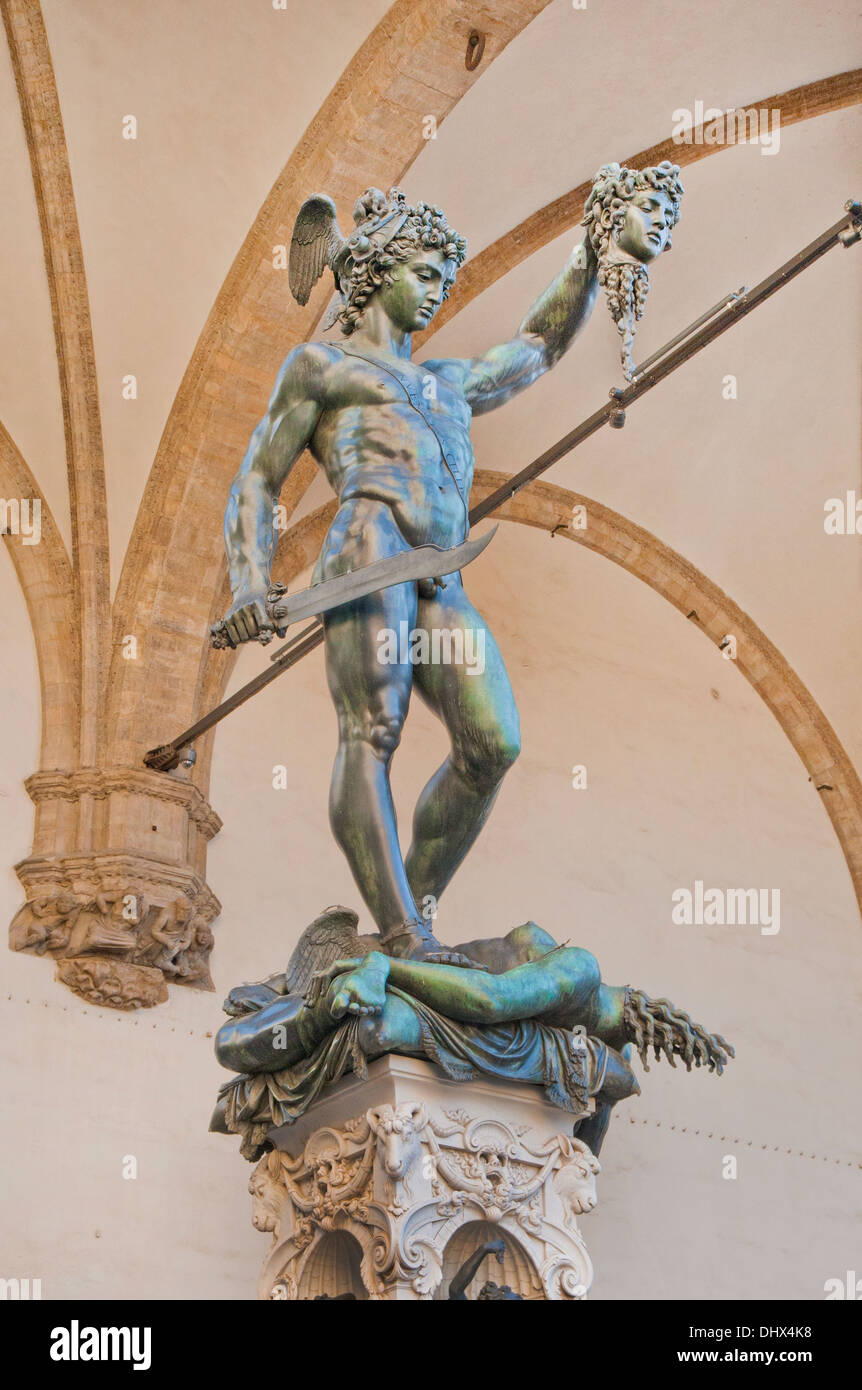 Perseus and gorgon hi-res stock photography and images - Alamy