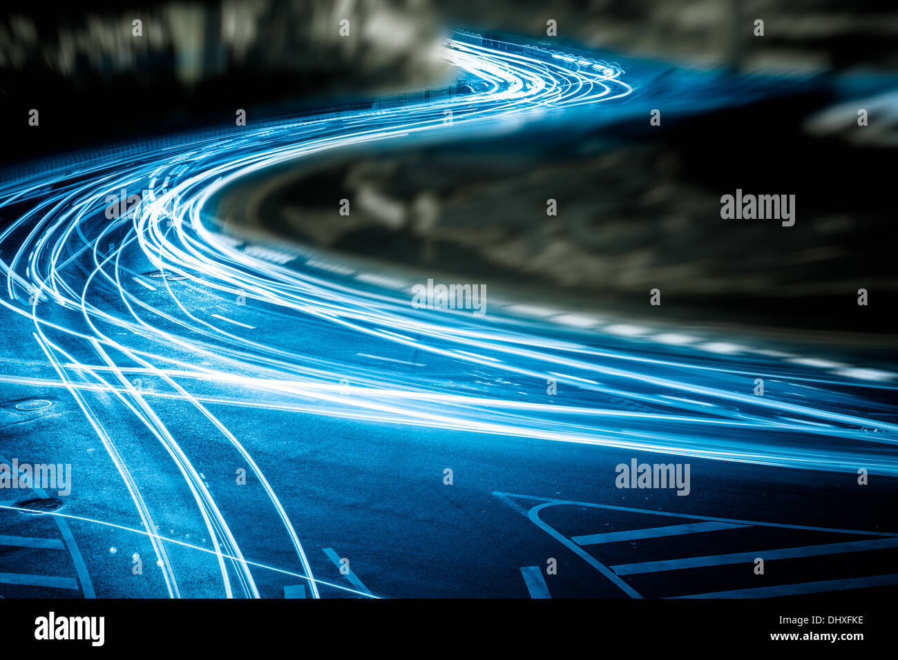 Traffic light twilight hi-res stock photography and images - Alamy