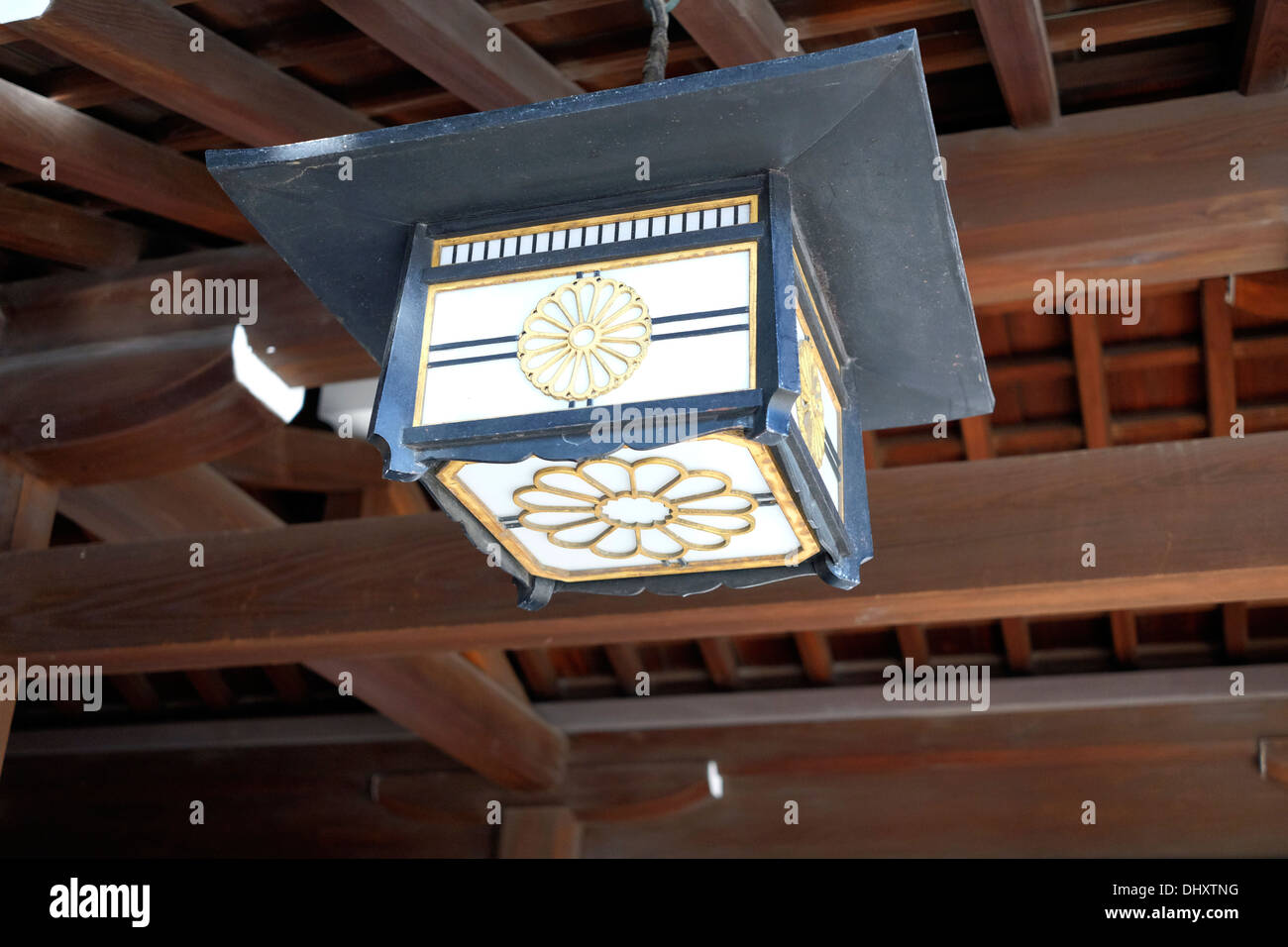 Chrysanthemum throne hires stock photography and images Alamy