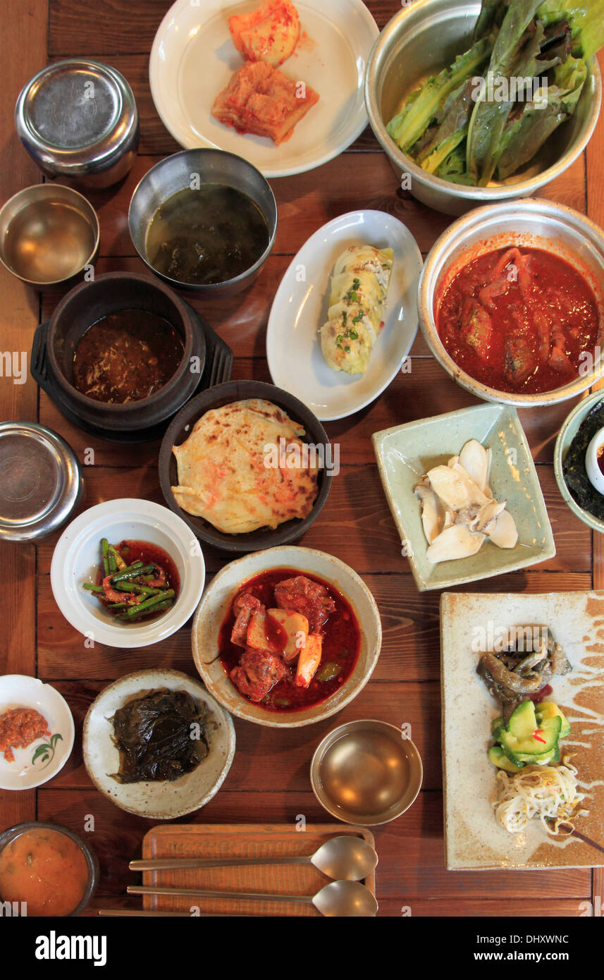 South Korea, Gyeongju, traditional Korean meal Stock Photo - Alamy