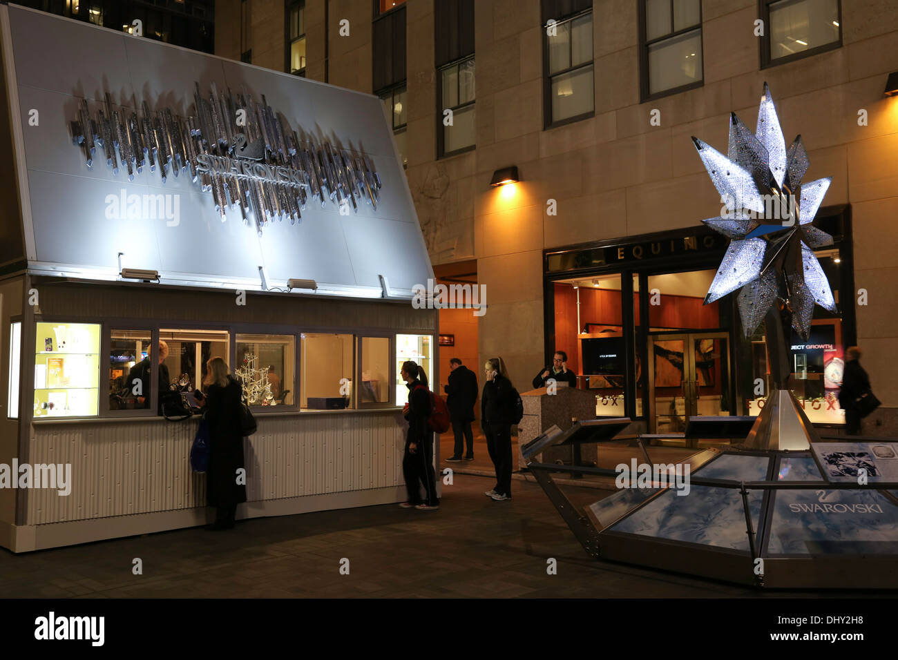 Swarovski Crystal Christmas Tree Star Replica, Rockefeller Center, NYC, USA Stock Photo