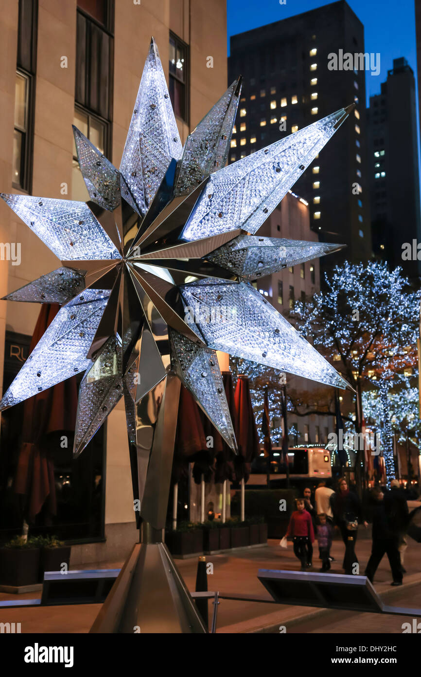 Swarovski Crystal Christmas Tree Star Replica, Rockefeller Center, NYC, USA Stock Photo