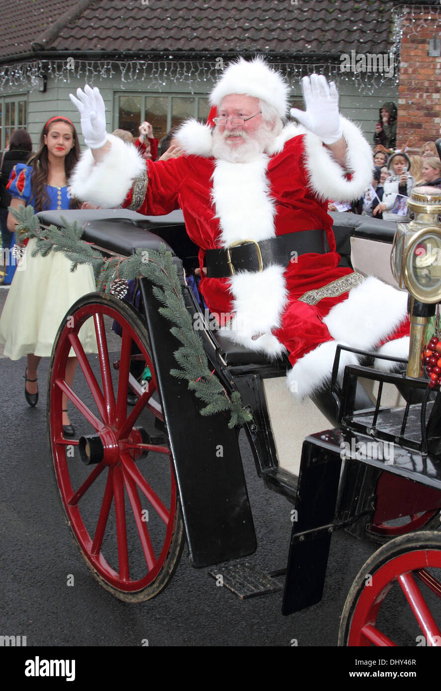 Christmas garden grotto hires stock photography and images Alamy