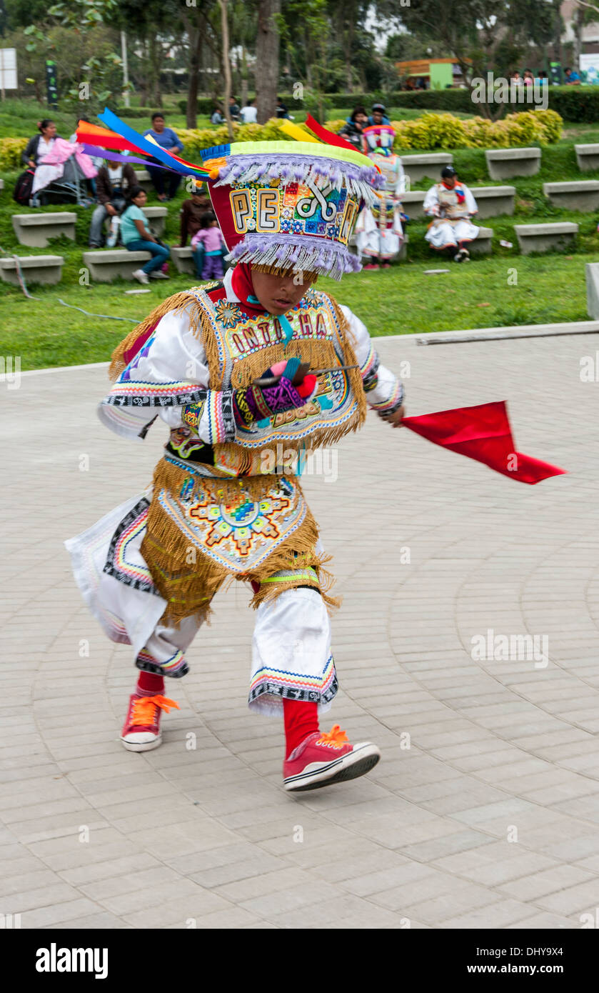Scissors dancers (Danzantes de Tijeras ). Intangible cultural heritage