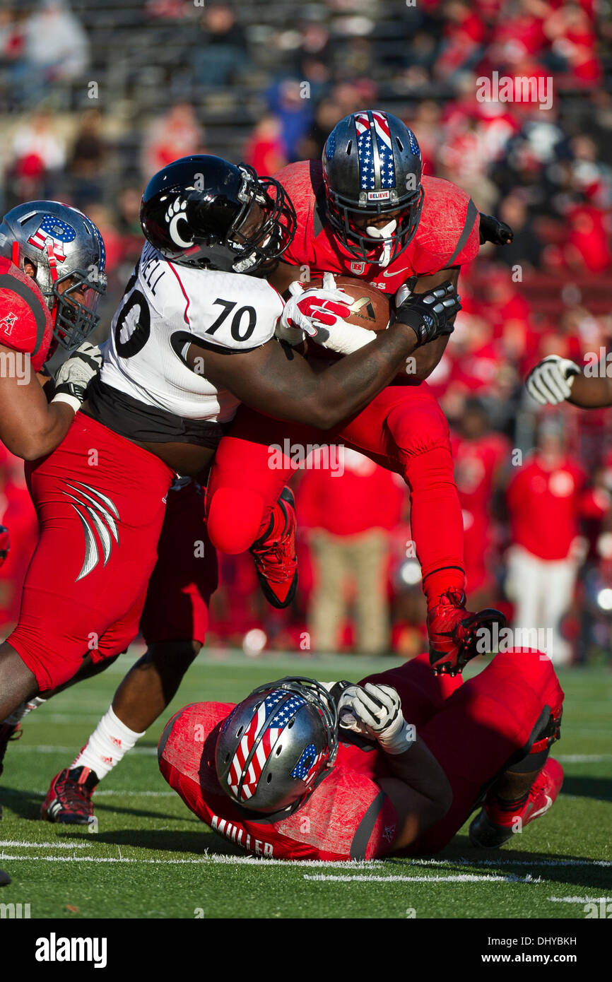 Rutgers scarlet knights offensive lineman chris muller 70 hi-res stock ...