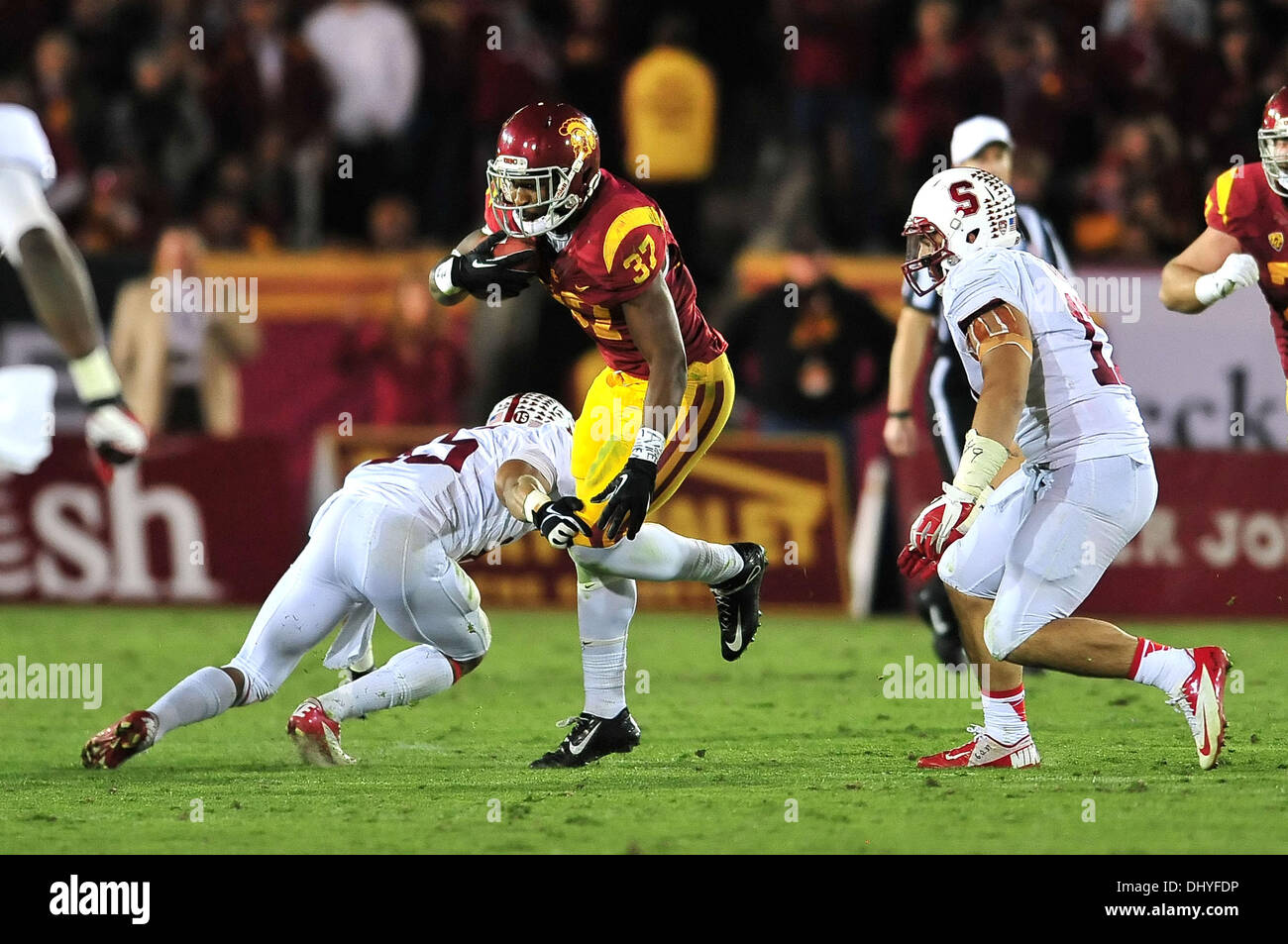 Los Angeles, CA, USA. 16th Nov, 2013. USC Trojans running back Javorius