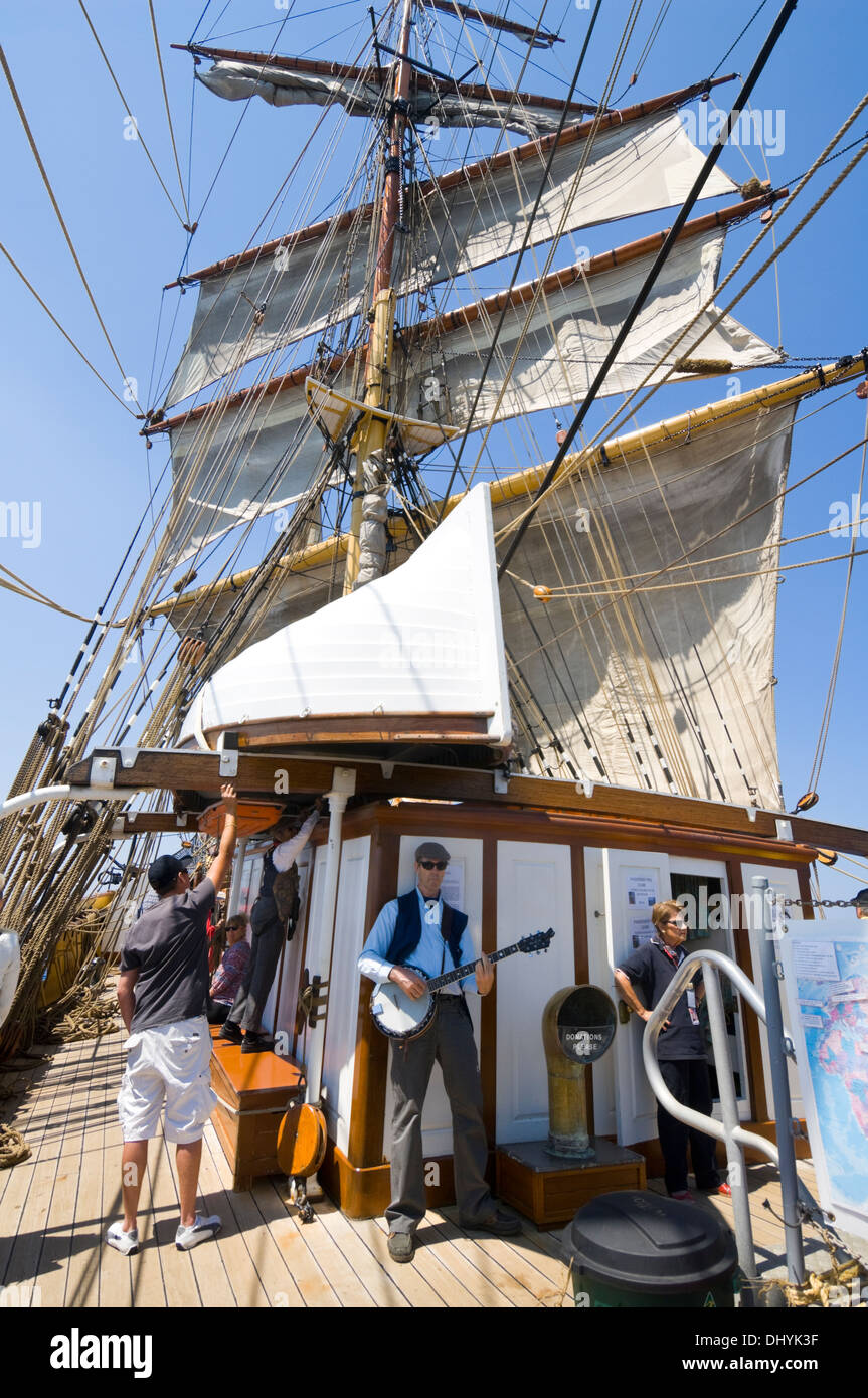 James craig sailing ship hires stock photography and images Alamy