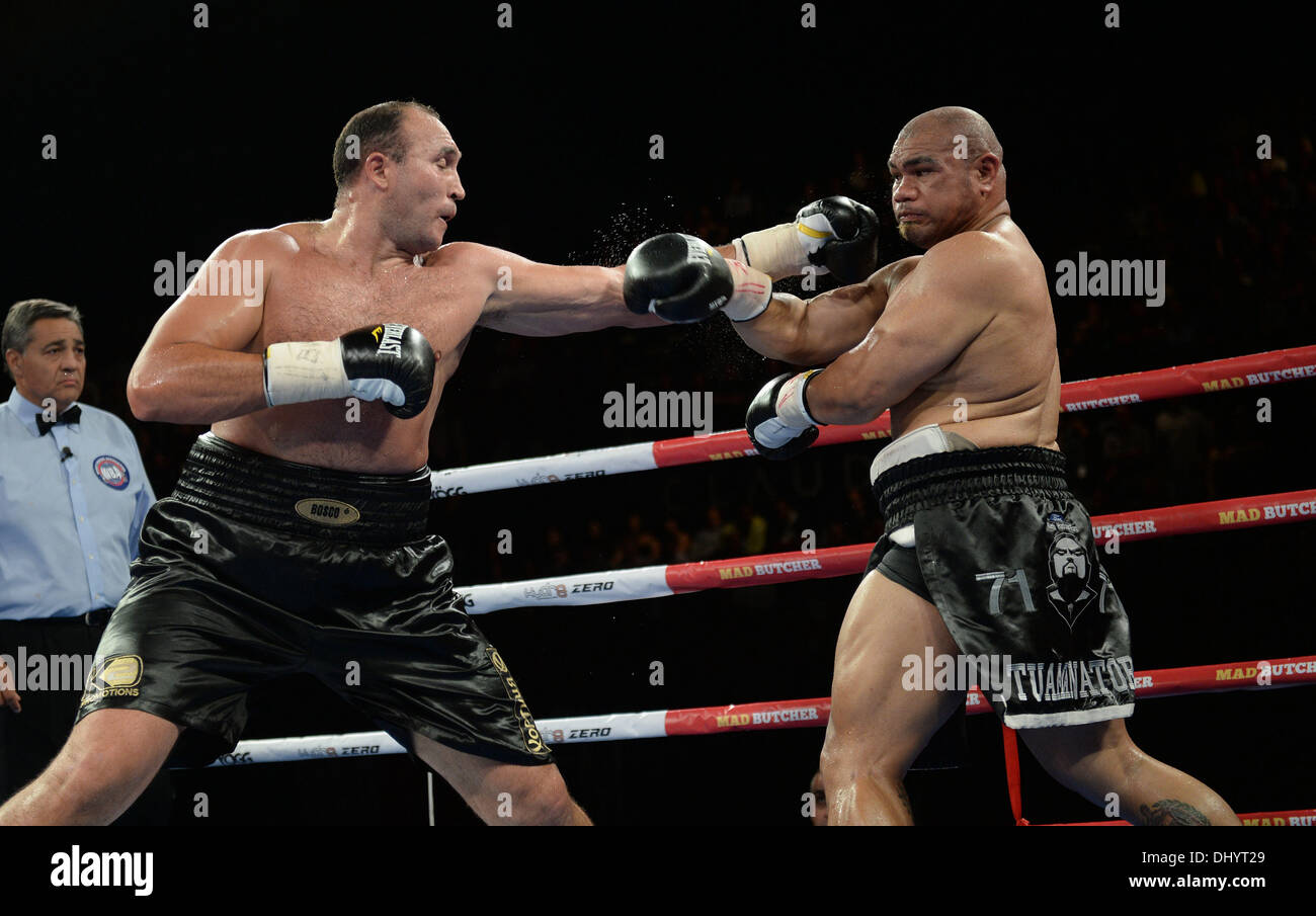Hamilton New Zealand 16th Nov 13 Boxing David Tua V Alexander Ustinov Hydr8 Zero David V Goliath By Duco Events Claudelands Event Centre Hamilton New Zealand Credit Action Plus Sports Alamy Live News Hamilton New Zealand 16th Nov 13 Boxing David Tua V Alexander Ustinov Hydr8 Zero David V Goliath By Duco Events Claudelands Event Centre Hamilton New Zealand Credit Action Plus Sports Alamy Live News