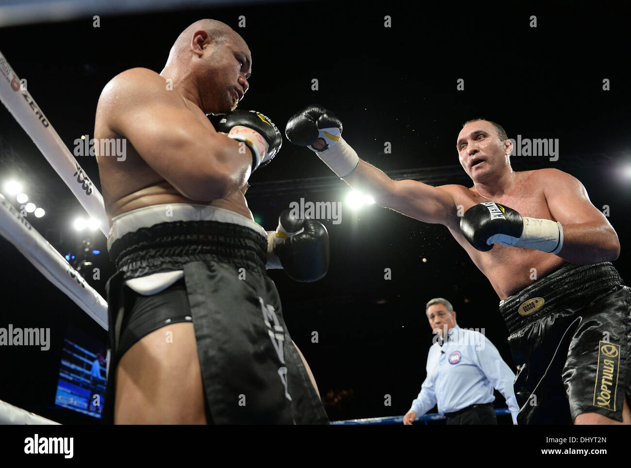 Hamilton New Zealand 16th Nov 13 Boxing David Tua V Alexander Ustinov Hydr8 Zero David V Goliath By Duco Events Claudelands Event Centre Hamilton New Zealand Credit Action Plus Sports Alamy Live News Hamilton New Zealand 16th Nov 13 Boxing David Tua V Alexander Ustinov Hydr8 Zero David V Goliath By Duco Events Claudelands Event Centre Hamilton New Zealand Credit Action Plus Sports Alamy Live News