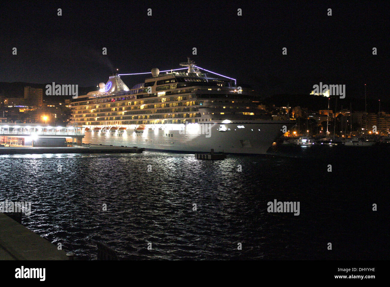 Oceania Cruises Cruise Ship 'Marina' (238 mtrs) during night departure - from Palma de Mallorca. Stock Photo