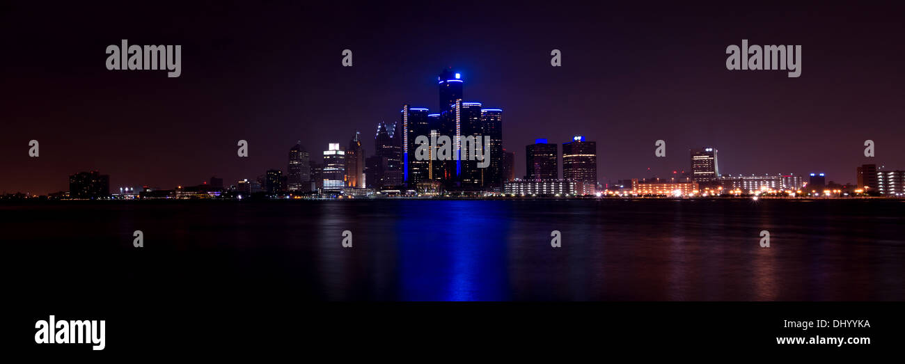 The Detroit skyline at night from Windsor, Ontario, Canada Stock Photo