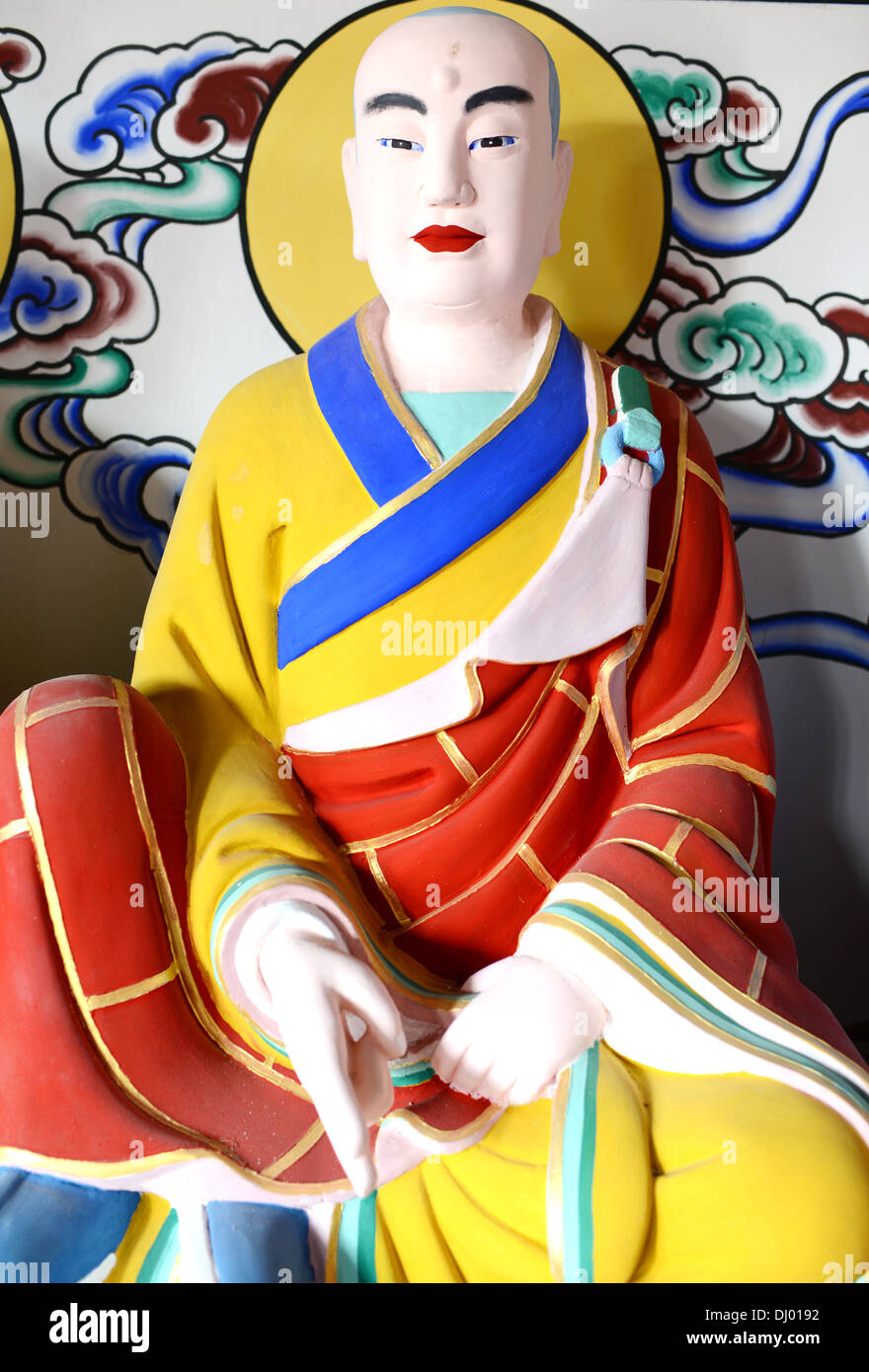 Buddhist monk china figure hi-res stock photography and images - Alamy