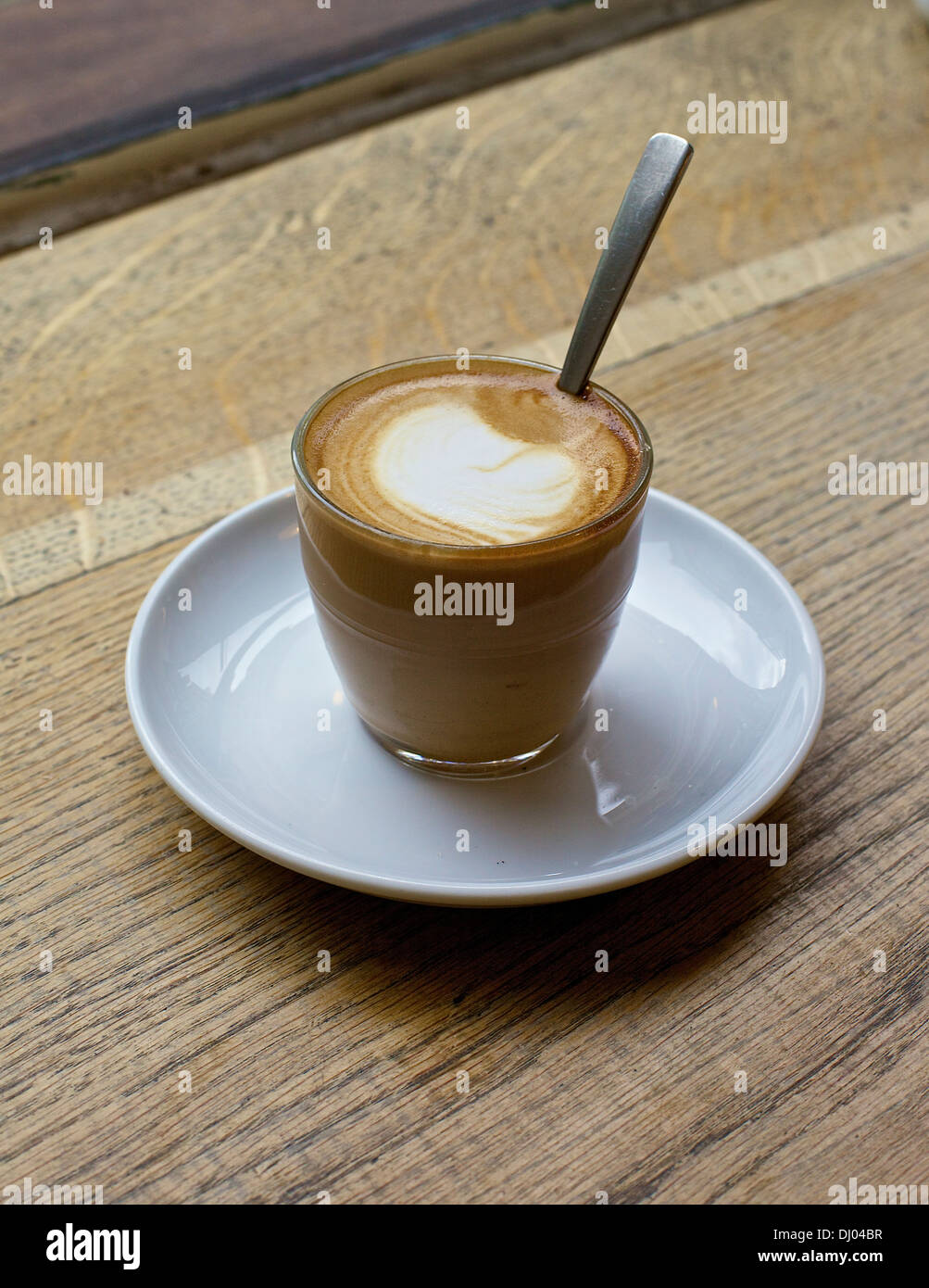 Flat white coffee glass hires stock photography and images Alamy