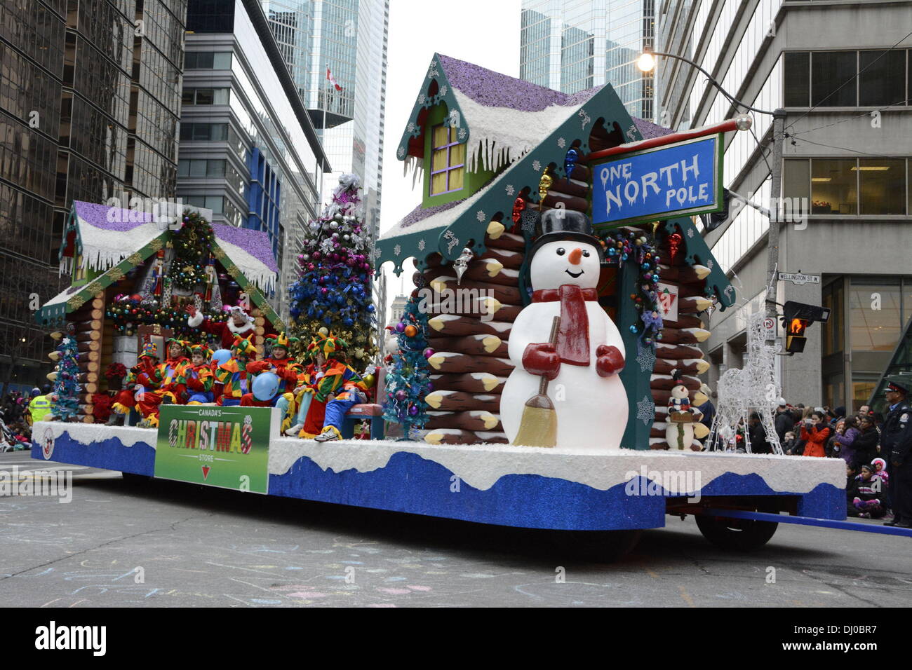 Toronto, Canada. 17th Nov 2013. Canadian Tire North Pole Float Stock Photo 62704187 Alamy
