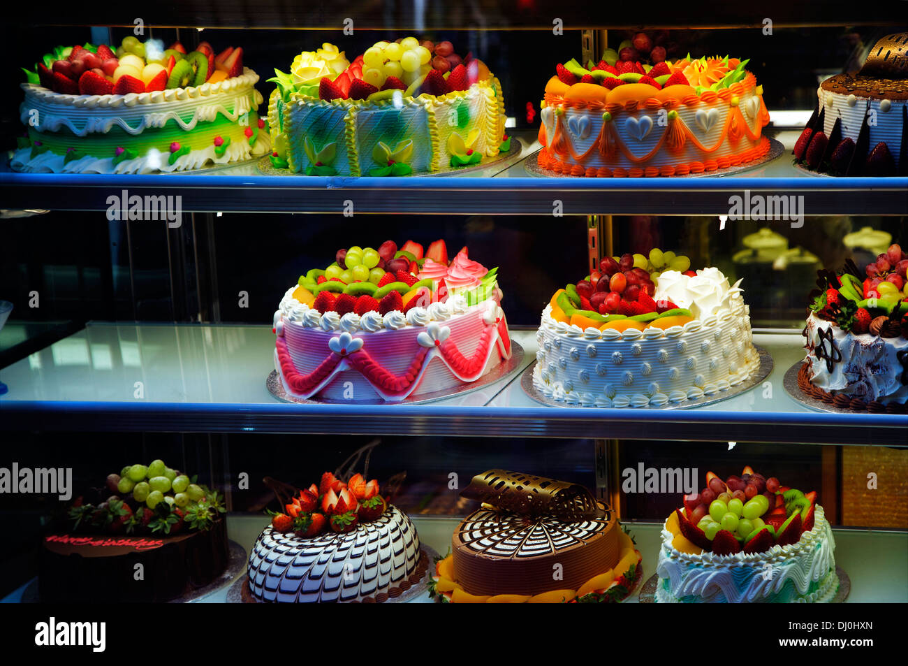 Patisserie store hi-res stock photography and images - Alamy