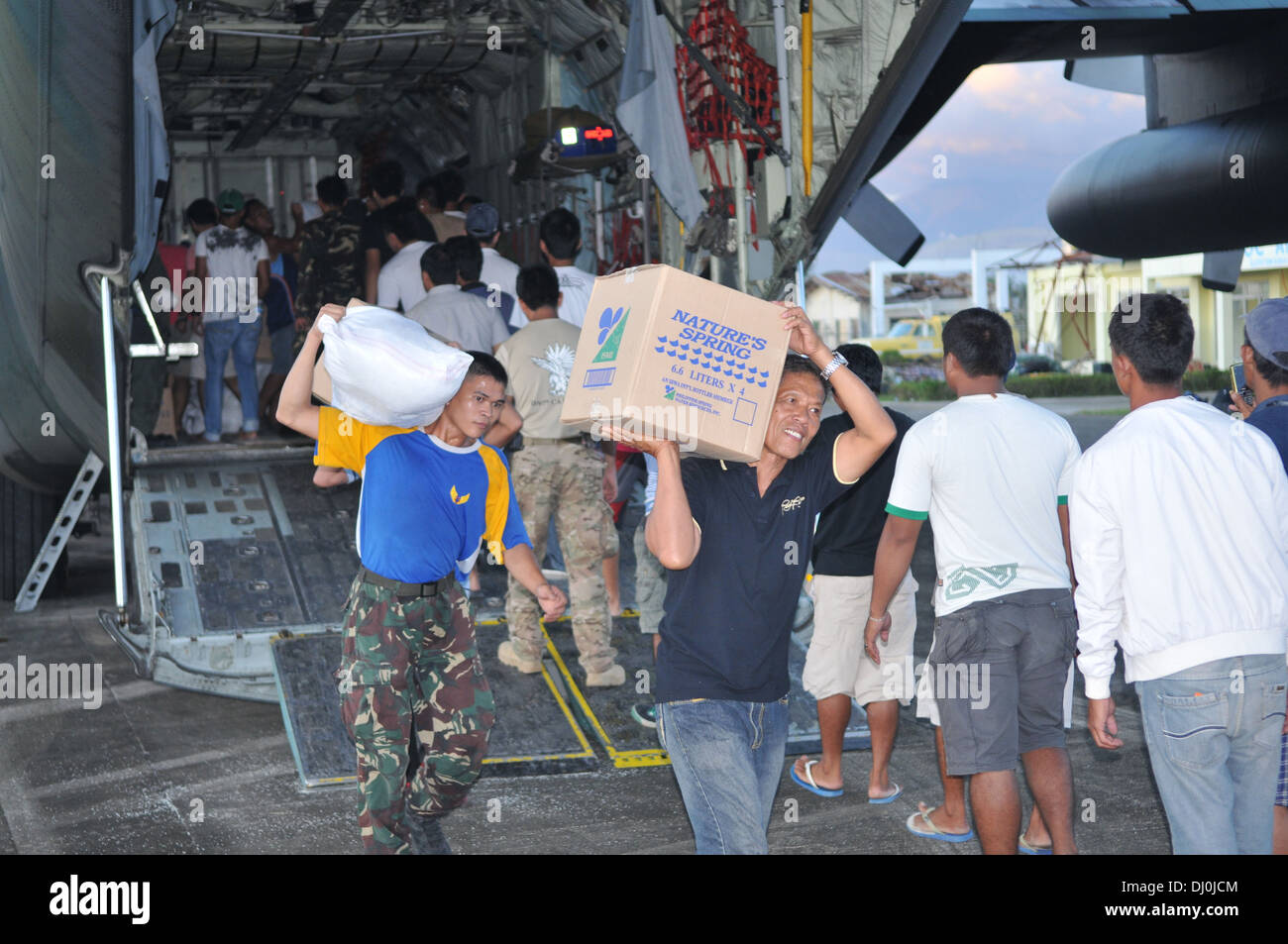 Armed forces of the philippines afp hi-res stock photography and images ...