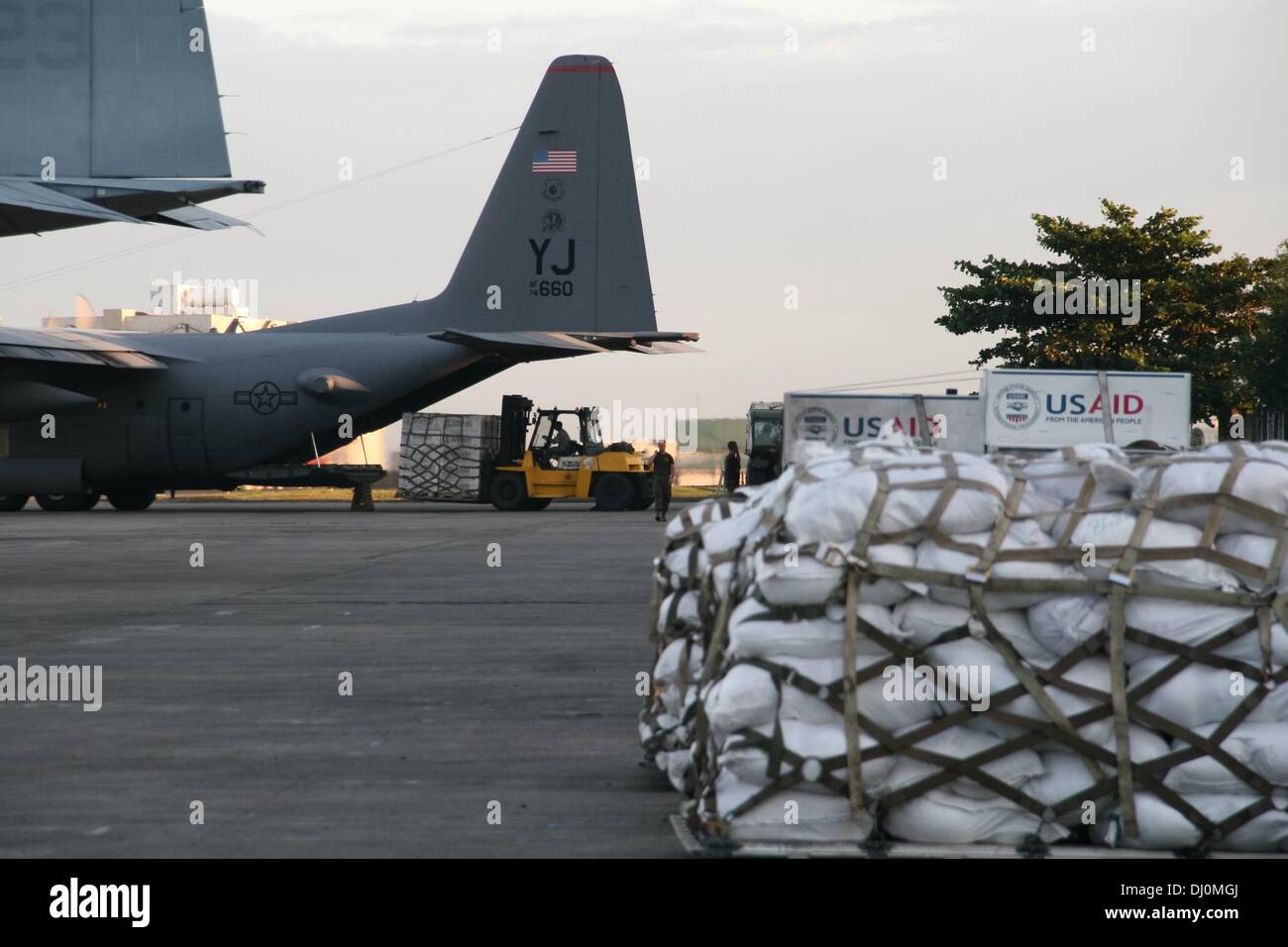 Manila, Philippines. 18th Nov, 2013. Palettes of relief goods from US