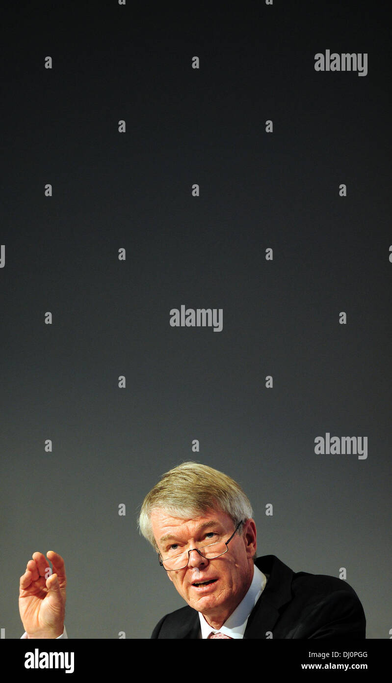 Frankfurt Main, Germany. 18th Nov, 2013. CEO of DZ Bank, Wolfgang Kirsch, speaks at an event of the 'Euro Finance Week' in Frankfurt Main, Germany, 18 November 2013. The 16th Euro Finance Week will take place from 18 till 22 November 2013 in Frankfurt Main and is considered the biggest industry meeting of the finance and insurance industry in Europe. Photo: DANIEL REINHARDT/dpa/Alamy Live News Stock Photo